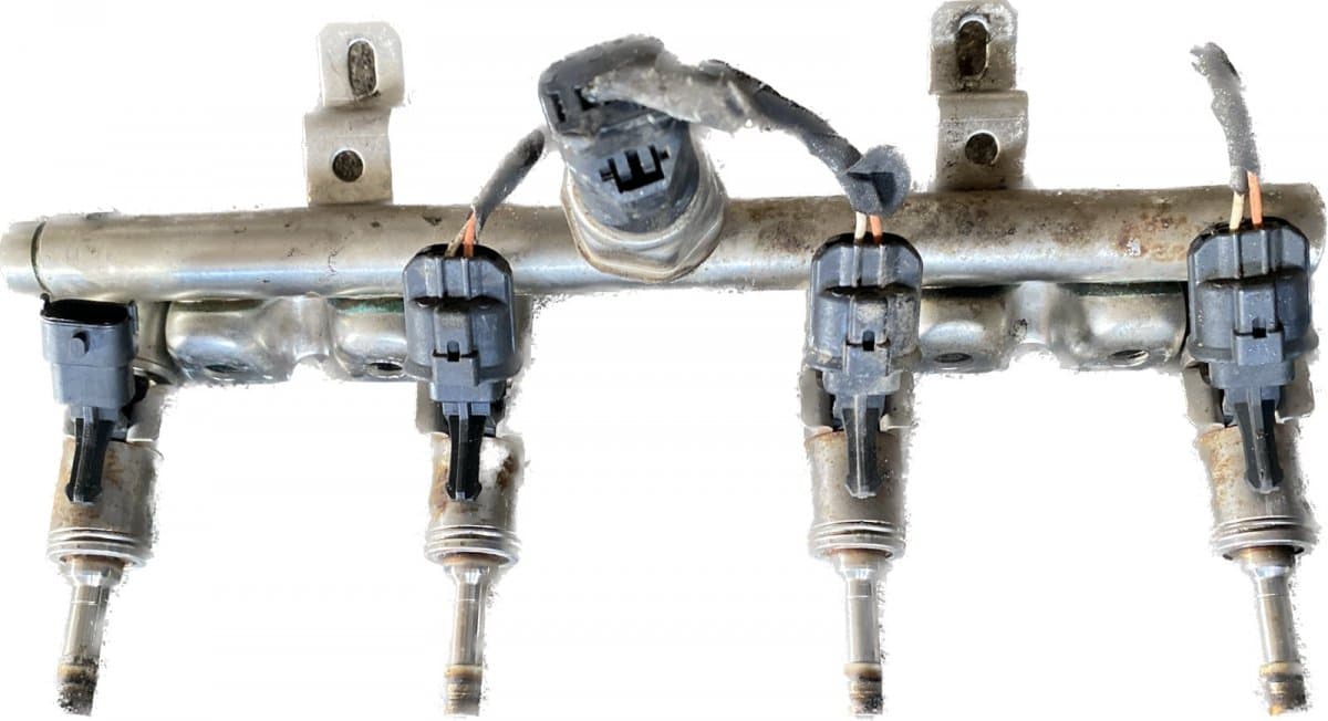 PEUGEOT Fuel Distributor / fuel rail PEUGEOT 508 I (W23) (2010-2018)