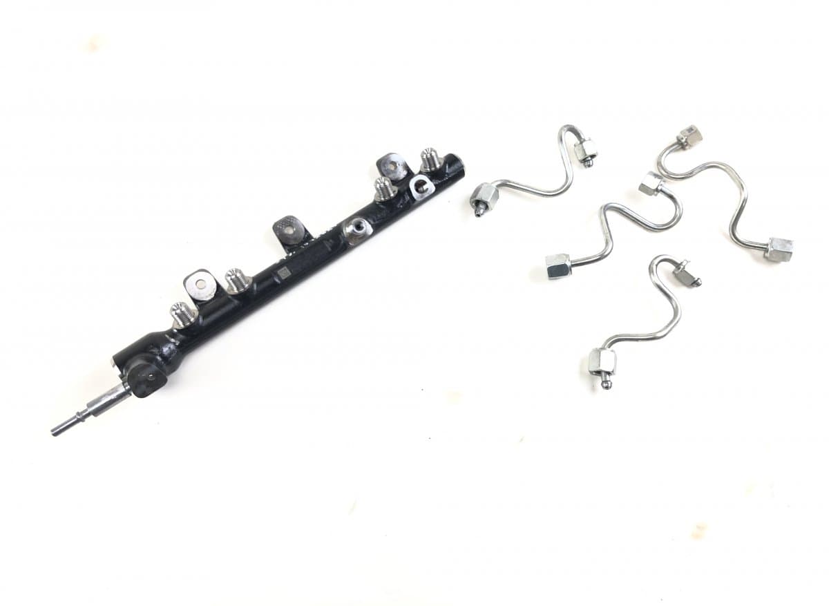 RENAULT 175211218R Fuel Distributor / fuel rail RENAULT MASTER III (FV, JV) (2010-2024)