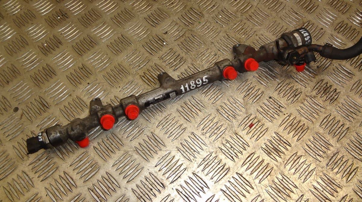 KIA 0445214211 Fuel Distributor / fuel rail KIA SORENTO II (XM) (2009-2015)