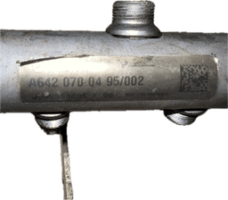 CHRYSLER 6420700495 6420700695 Fuel Distributor / fuel rail CHRYSLER 300C I (2004-2010) — thumbnail 4