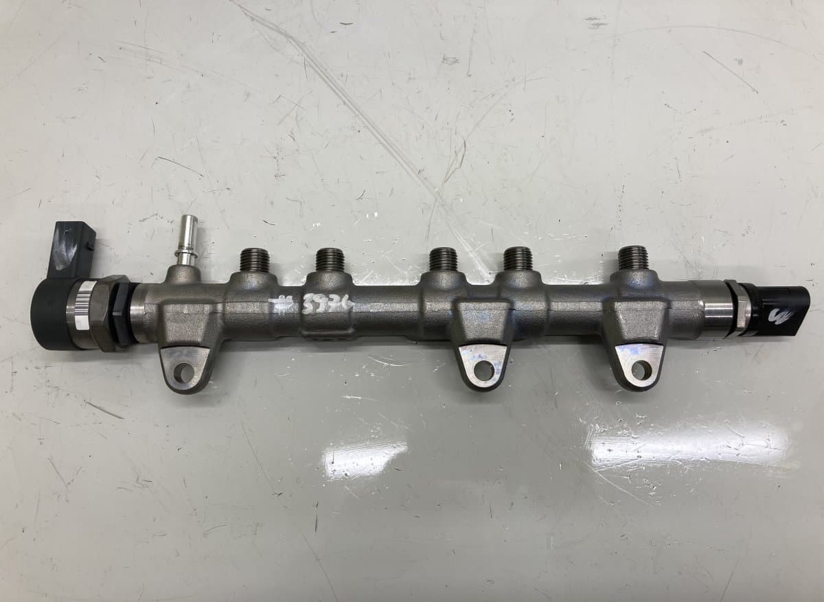 BMW 0445214315 851415402 Fuel Distributor / fuel rail BMW 2 Active Tourer (F45, F46) (2013-2021)