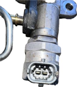 RENAULT 0445214173 Fuel Distributor / fuel rail RENAULT LAGUNA III (2007-2015) — thumbnail 3