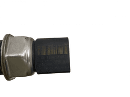 SKODA Fuel Distributor / fuel rail SKODA OCTAVIA III (5E) (2012-2019) — thumbnail 5