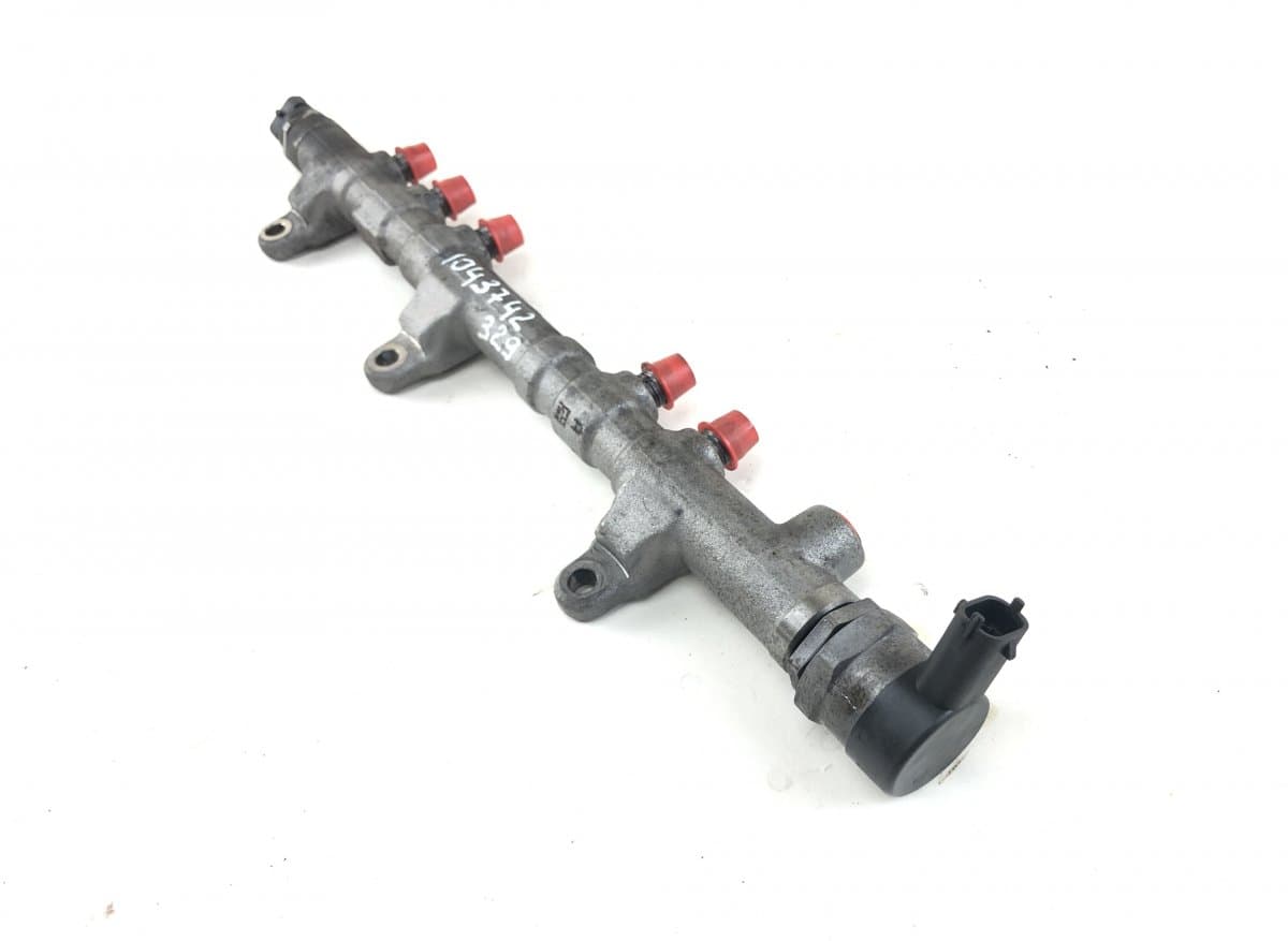 KIA 0445214321 0281006405 Fuel Distributor / fuel rail KIA SORENTO III (UM) (2015-2020)