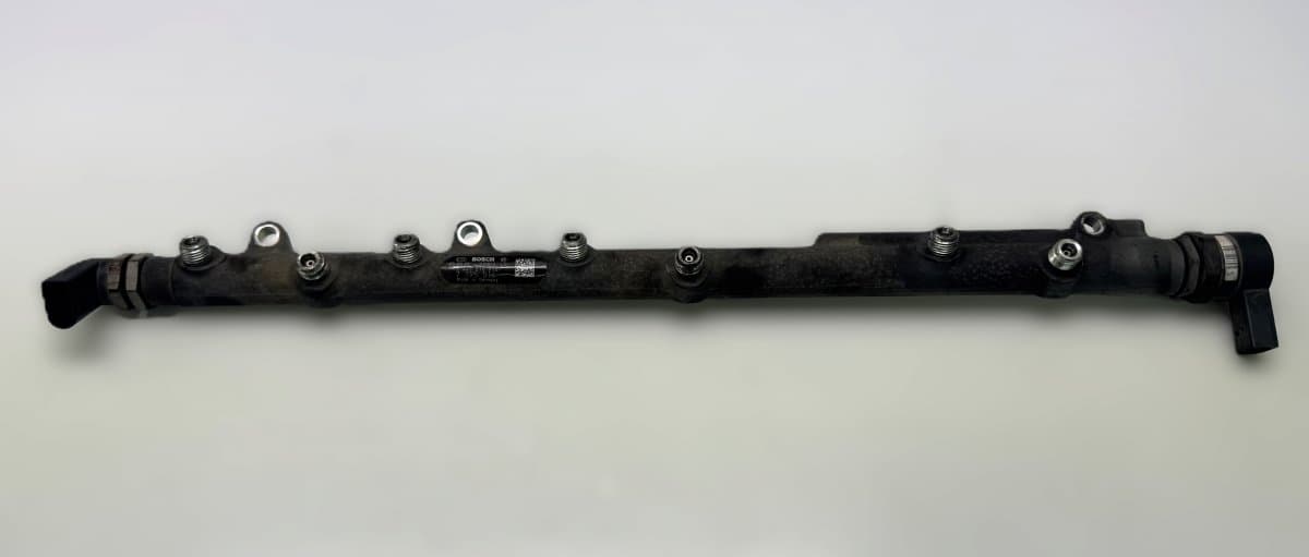 BMW 7795514 0445216015 Fuel Distributor / fuel rail BMW 3 (E90, E91, E92, E93) (2005-2011)
