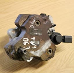 BMW 7798333 Fuel injection pump, diesel BMW 3 (E90, E91, E92, E93) (2005-2011) — thumbnail 1