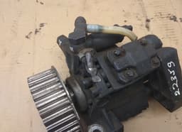 DACIA Fuel injection pump, diesel DACIA DUSTER I (2010-2017) — thumbnail 1
