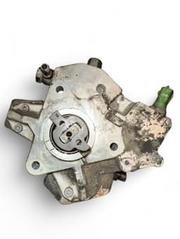 VOLVO 30756125 0445010111 8692521 31303475 36001127 Fuel injection pump, diesel VOLVO S80 II (AS) (2006-2016) — thumbnail 1