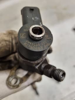 VOLVO 0445110251 Fuel Injector VOLVO S40 / V50 / C30 / C70 (MS, MW) (2004-2012) — thumbnail 3