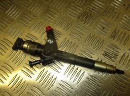 NISSAN Fuel Injector NISSAN X-TRAIL I (T30) (2001-2007) — thumbnail 2