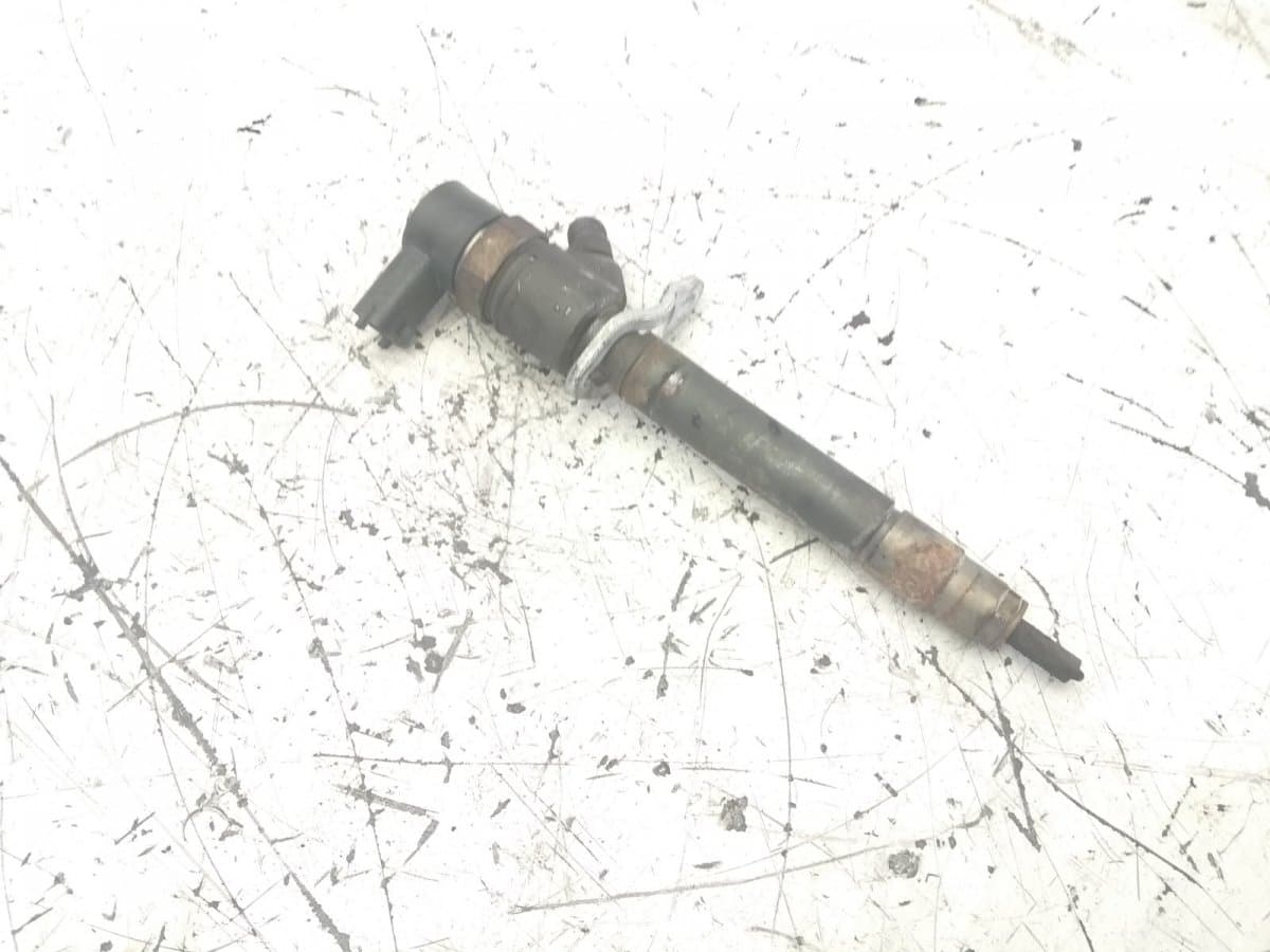VOLVO Fuel Injector VOLVO V70 III (BW) (2007-2016)