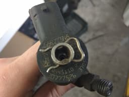 VOLVO Fuel Injector VOLVO V70 III (BW) (2007-2016) — thumbnail 4