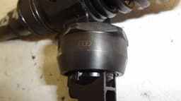 VW 0414720220 0414720217 0414720270 0986441565 Fuel Injector VW TOUAREG I (7L) (2002-2010) — thumbnail 3