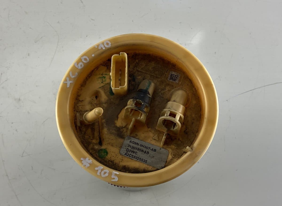 VOLVO Fuel delivery pump VOLVO XC60 I (2008-2017)