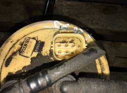 VOLVO Fuel delivery pump VOLVO V70 II / XC70 I (P80) (2000-2007) — thumbnail 2