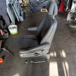 MERCEDES-BENZ Front seat right MERCEDES-BENZ VITO / VIANO (W639) (2003-2014) — thumbnail 4