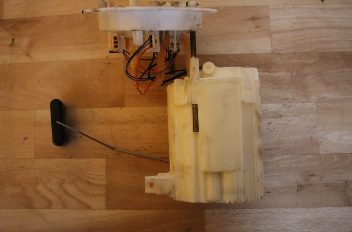 AUDI 8K0919050K Fuel delivery pump AUDI A4 / A4 ALLROAD (B8) (2007-2015)