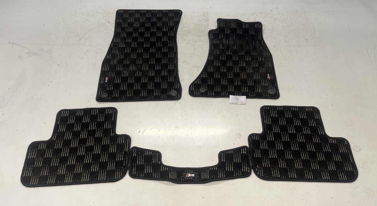 AUDI 8K2863691C 8K0864450B Floor Mat Set AUDI A5 (B8) (2007-2016)