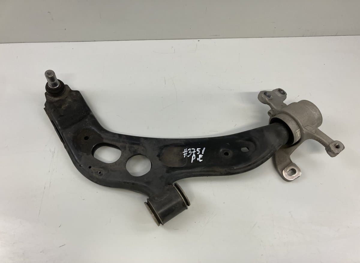 BMW 6879844 31128843682 Front Axle Track Control Arm lower Right BMW 2 Active Tourer (F45, F46) (2013-2021)