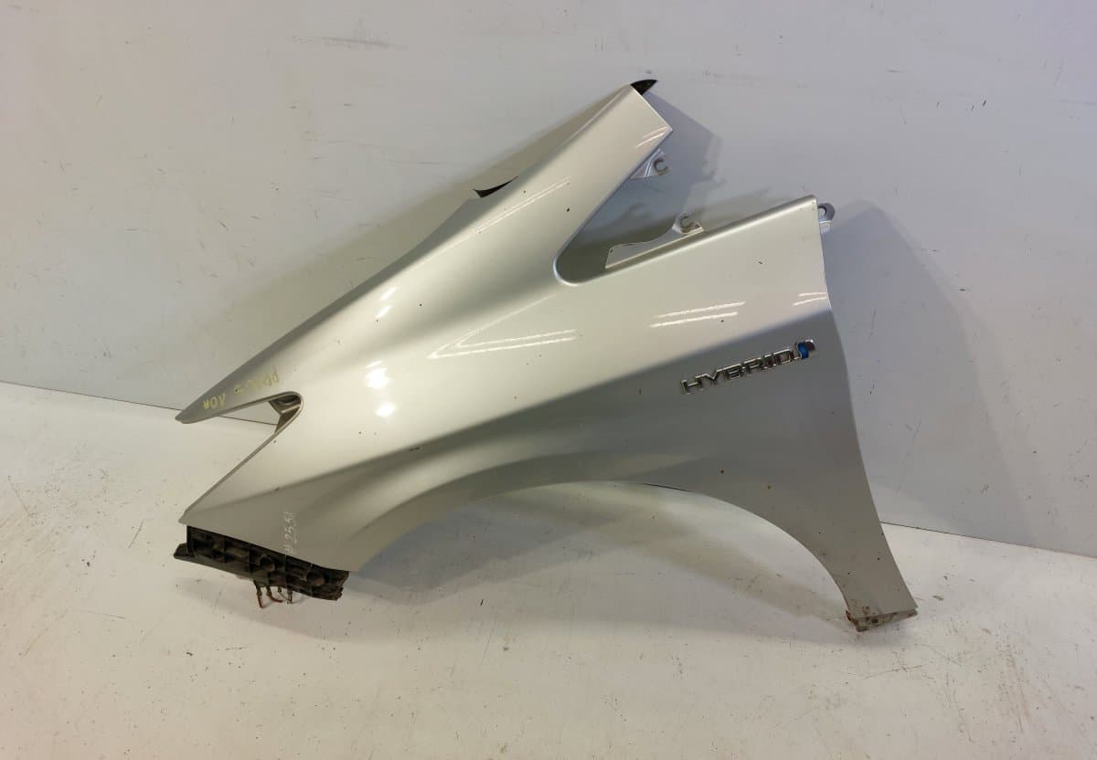 Fender Front Left TOYOTA PRIUS III (XW30) (2009-2015)