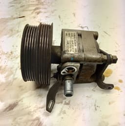 VOLVO 31202095 Power steering pump VOLVO XC70 II (2007-2016) — thumbnail 2