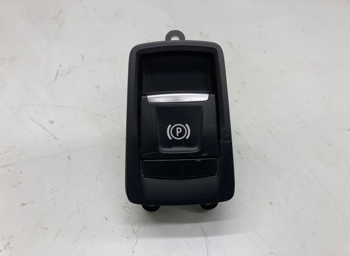 BMW 6822524 Parking brake switch BMW 2 Active Tourer (F45, F46) (2013-2021)
