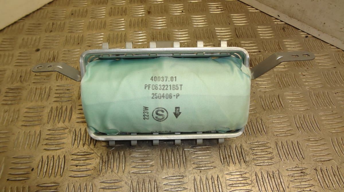 TOYOTA 4003701 Passenger Airbag TOYOTA AVENSIS (T250) (2003-2008)