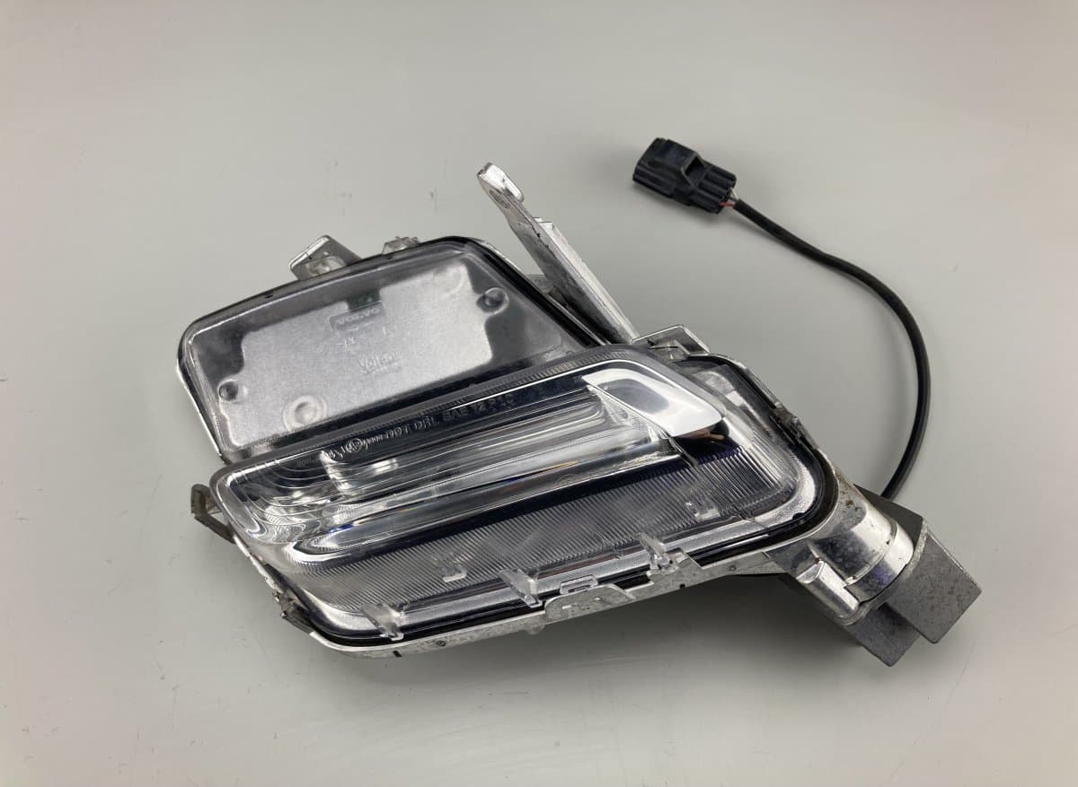 VOLVO 89250231 31420393 Position Light front left VOLVO XC60 I (2008-2017)