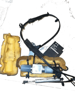 VOLVO 31218393 31218393 31217840 31218404 Power bootlid / tailgate motor VOLVO V70 III (BW) (2007-2016) — thumbnail 1