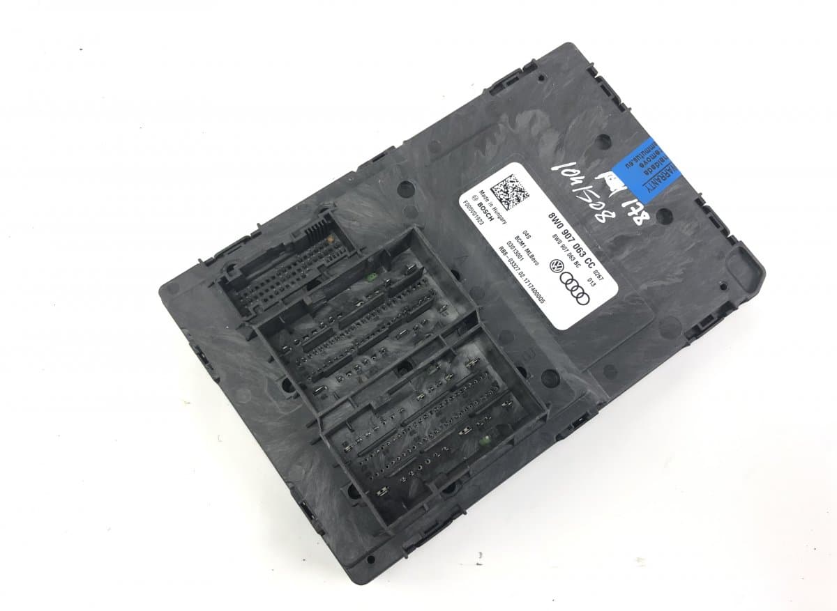 AUDI F005V01923 Onboard supply control unit AUDI A4 (8W, B9) (2015-)