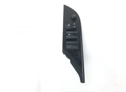 TOYOTA 848200D600 Main windows switch TOYOTA HILUX VIII (AN110, AN120, AN130) (2015-) — thumbnail 1