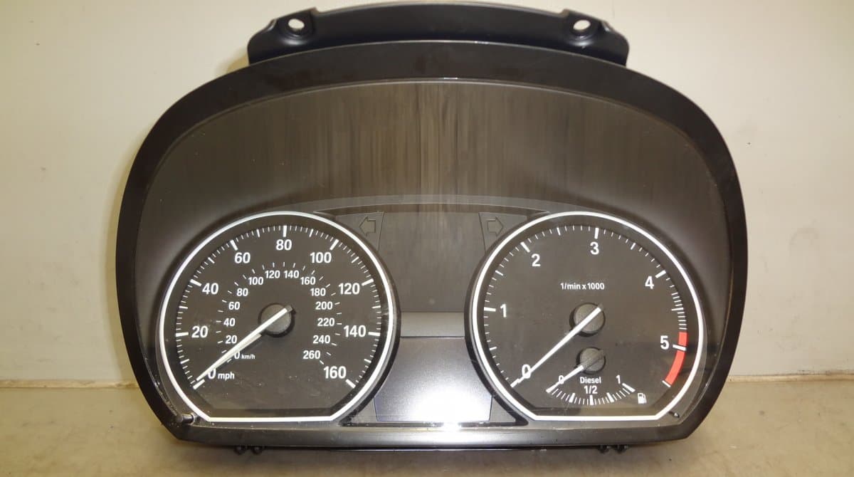 BMW Instrument Cluster BMW 1 (E81, E82, E87, E88) (2003-2013)