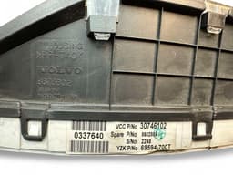 VOLVO 8673802 30746102 36050516 69294730T 8673262 69294-730T 8602764 8673802 Instrument Cluster VOLVO V70 II / XC70 I (P80) (2000-2007) — thumbnail 4