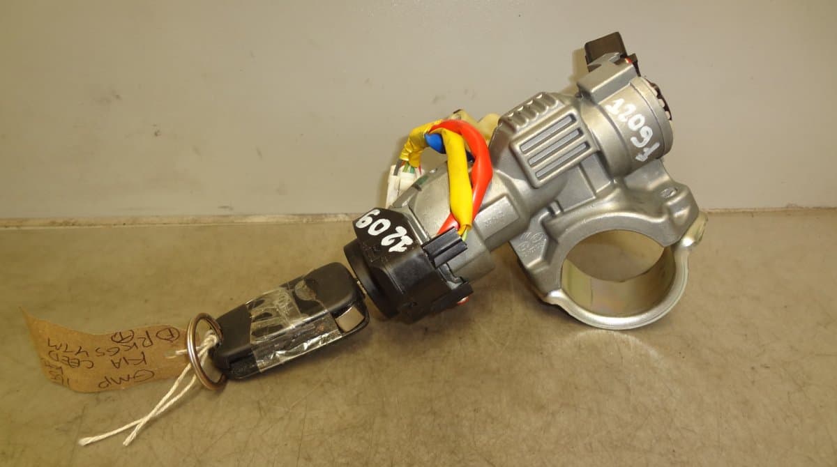 MD ZDC2 Ignition switch lock (ignition barrel) KIA CEE'D II (JD) (2012-2018)