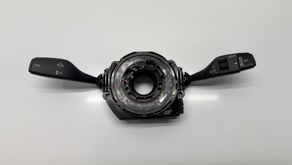 BMW 9368597 Indicator/wiper/slip ring switch (stalk) BMW X1 (F48) (2014-2022)