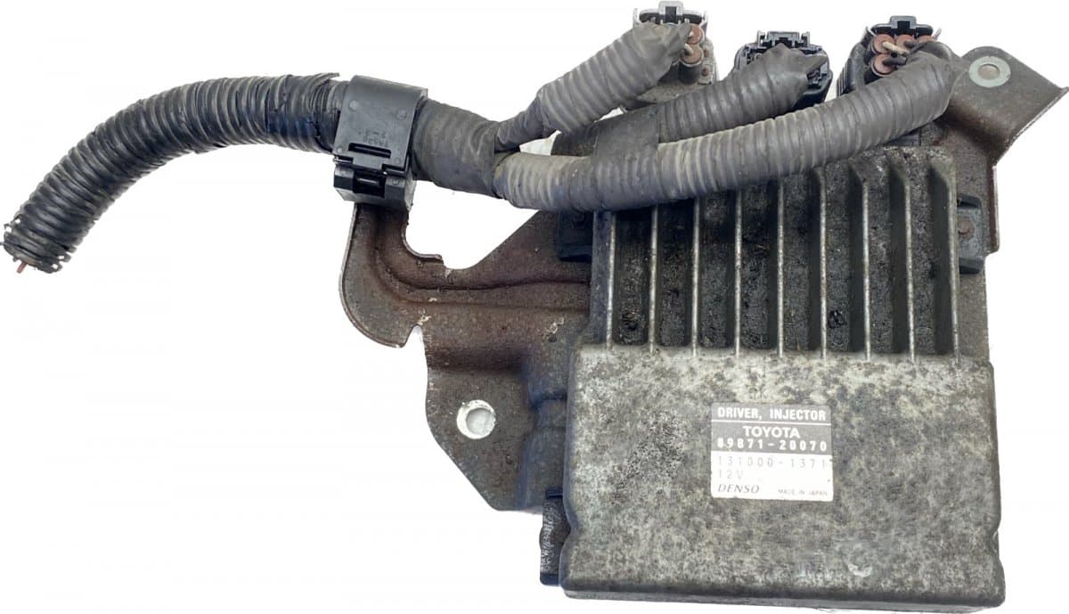 TOYOTA Injectors control unit (injector driver) TOYOTA COROLLA Verso II (AR10) (2004-2009)