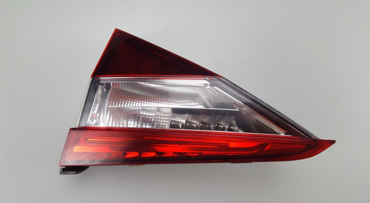 SKODA 3V5945308D 3V5945308B Inner tail light, right SKODA SUPERB III (3V3, 3V5) (2015-2024)