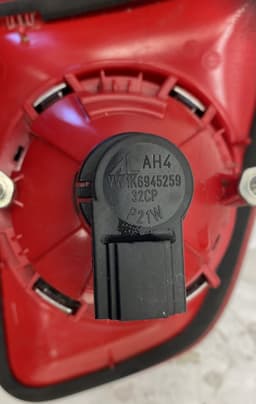 VW Inner tail light, right VW PASSAT B6 (3C) (2005-2010) — thumbnail 3