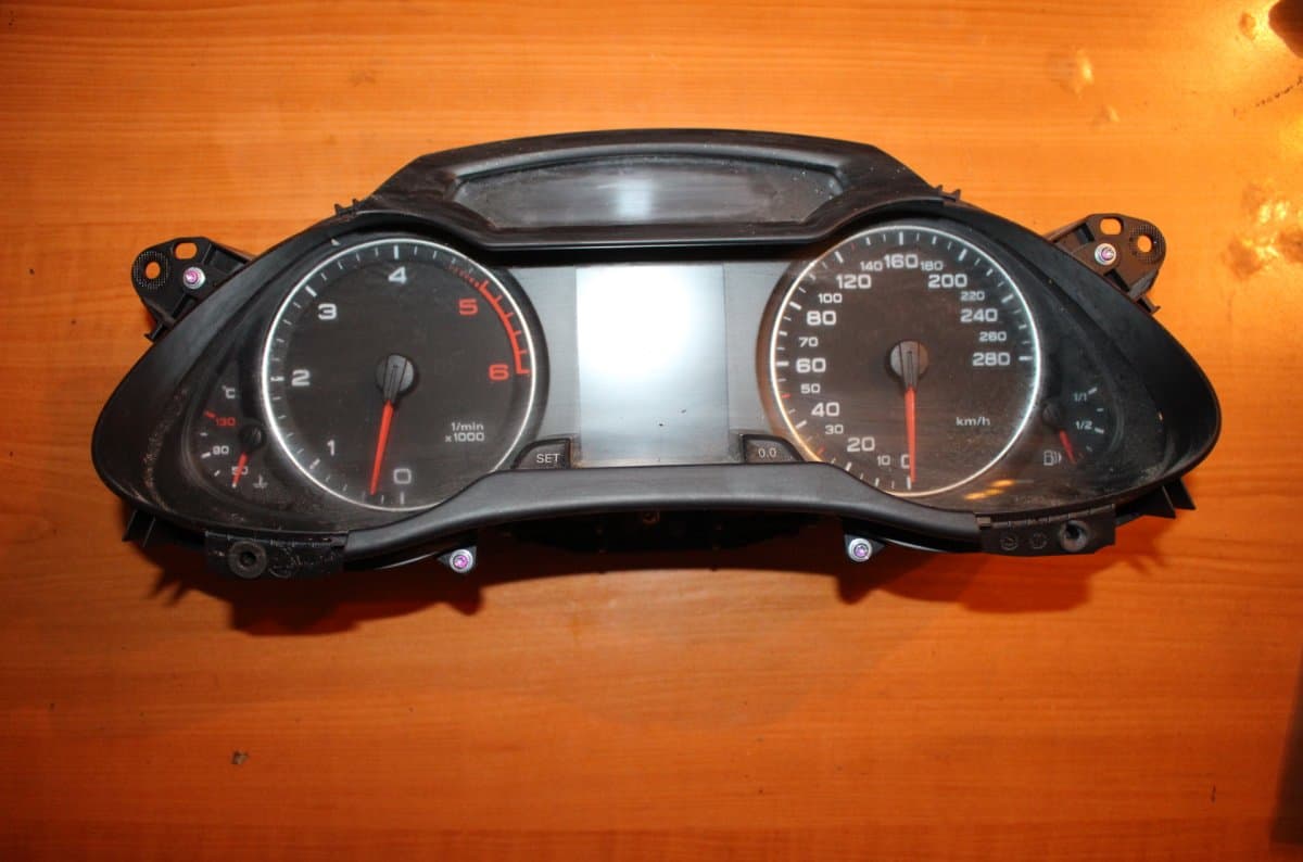 AUDI 8K0920930C Instrument Cluster AUDI A4 / A4 ALLROAD (B8) (2007-2015)