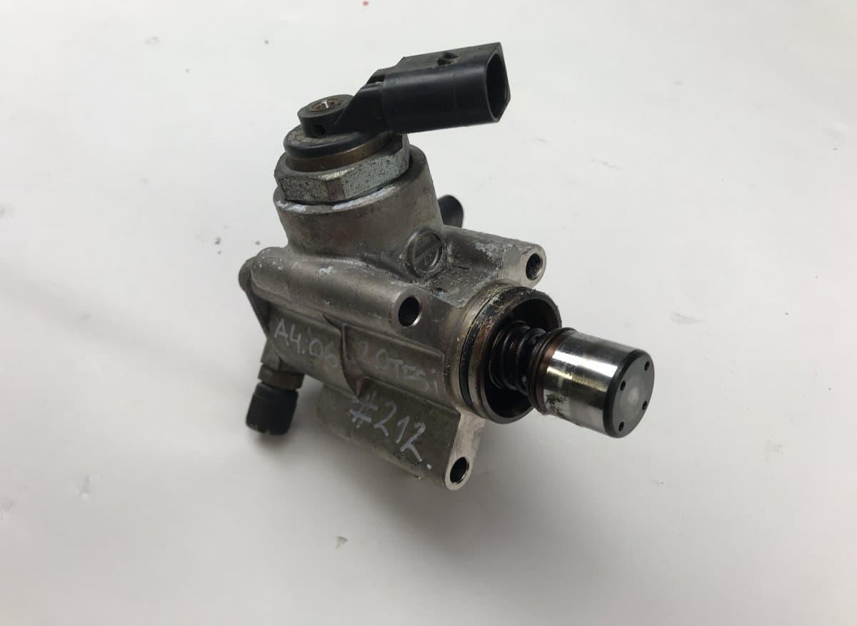 AUDI 06F127025F High pressure pump, petrol AUDI A4 (B7) (2004-2008)