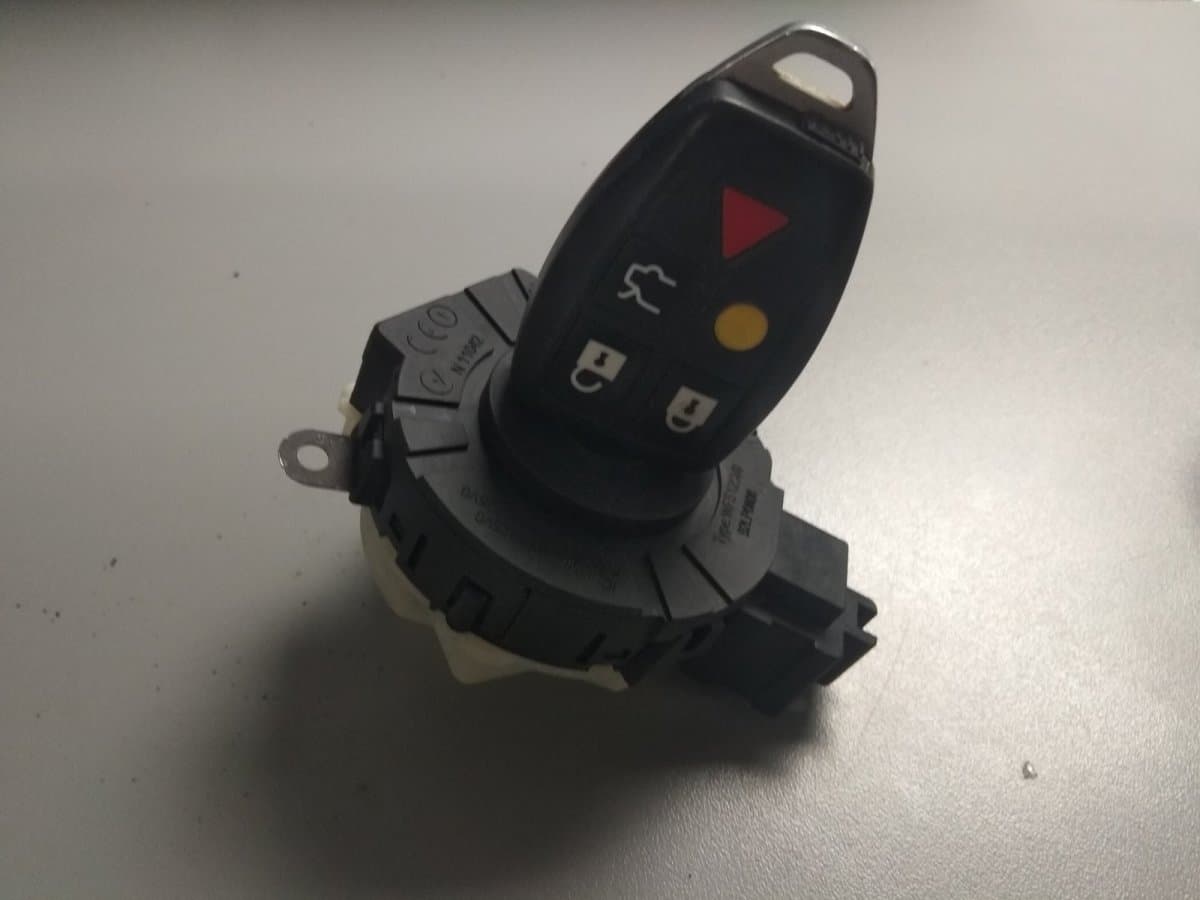 VOLVO Ignition switch lock (ignition barrel) VOLVO S40 / V50 / C30 / C70 (MS, MW) (2004-2012)