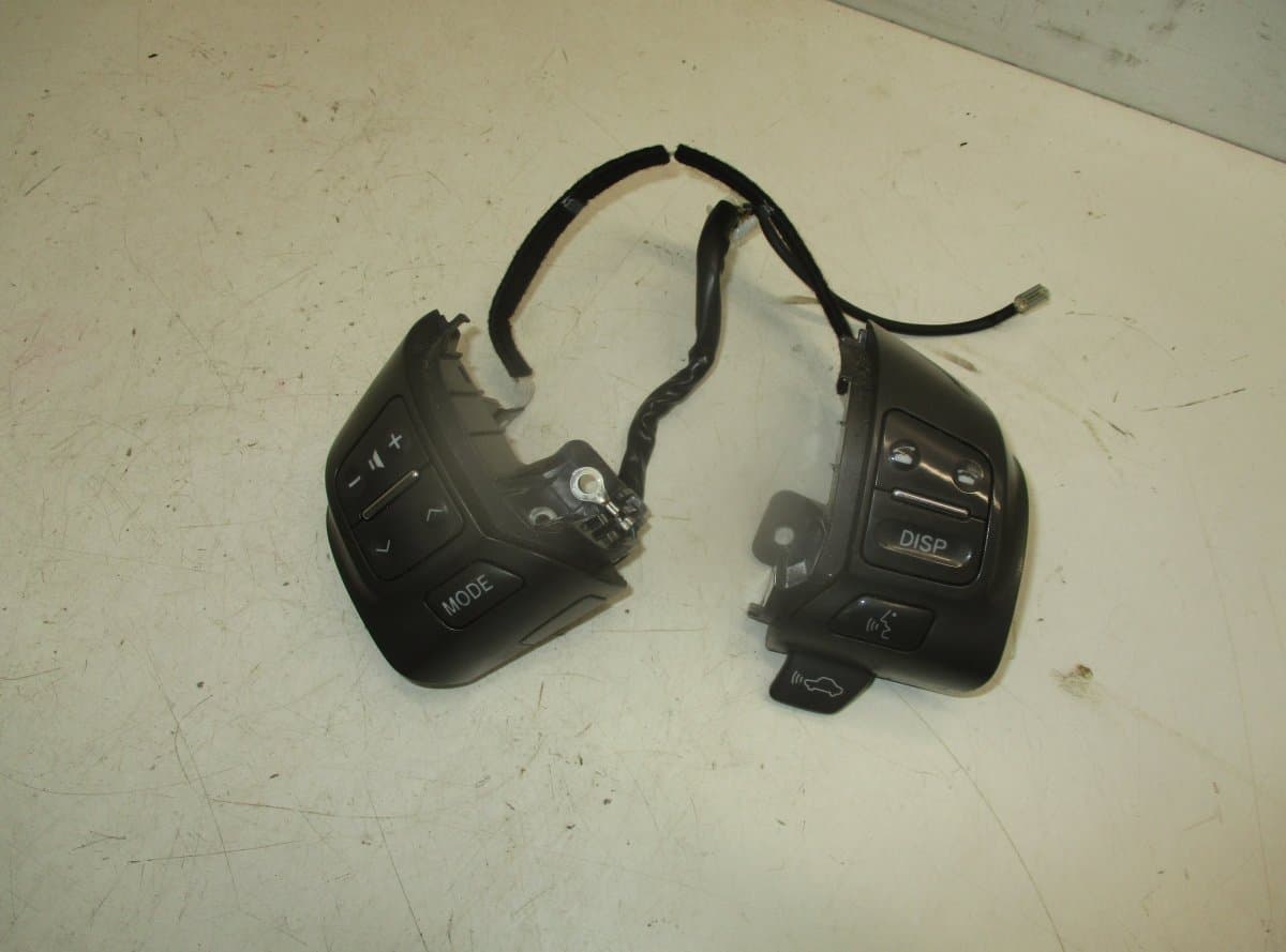 LEXUS Steering Wheel MF Switch Right LEXUS GS III (2005-2011)