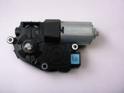 MERCEDES-BENZ A2128200008 Sun Roof Motor MERCEDES-BENZ E-CLASS (W212) (2009-2016) — thumbnail 2