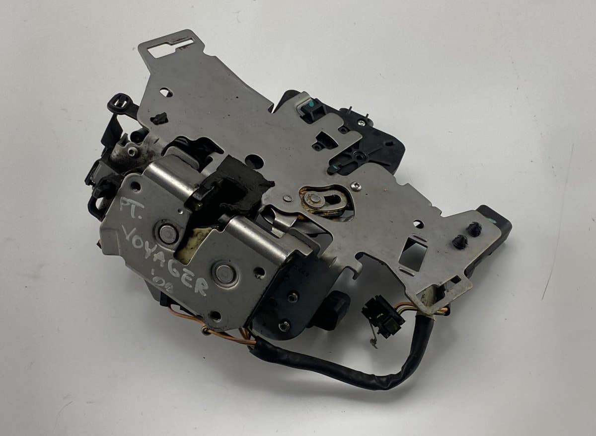 CHRYSLER 68030380AA Sliding door lock right CHRYSLER VOYAGER V (RT) (2007-2016)