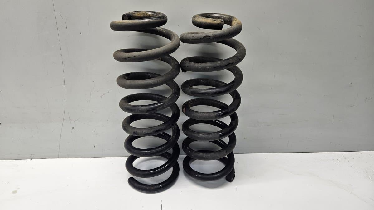 JAGUAR GX635534DC T2H19557 Spring Rear Right JAGUAR XF (X260) (2015-2024)