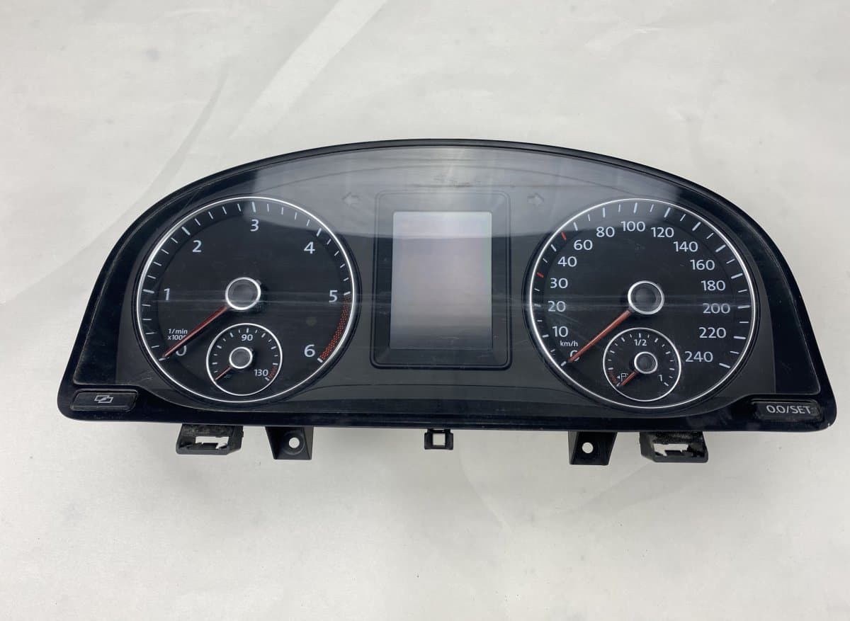2K0920865E Speedometer VW CADDY III (2K) (2004-2015)