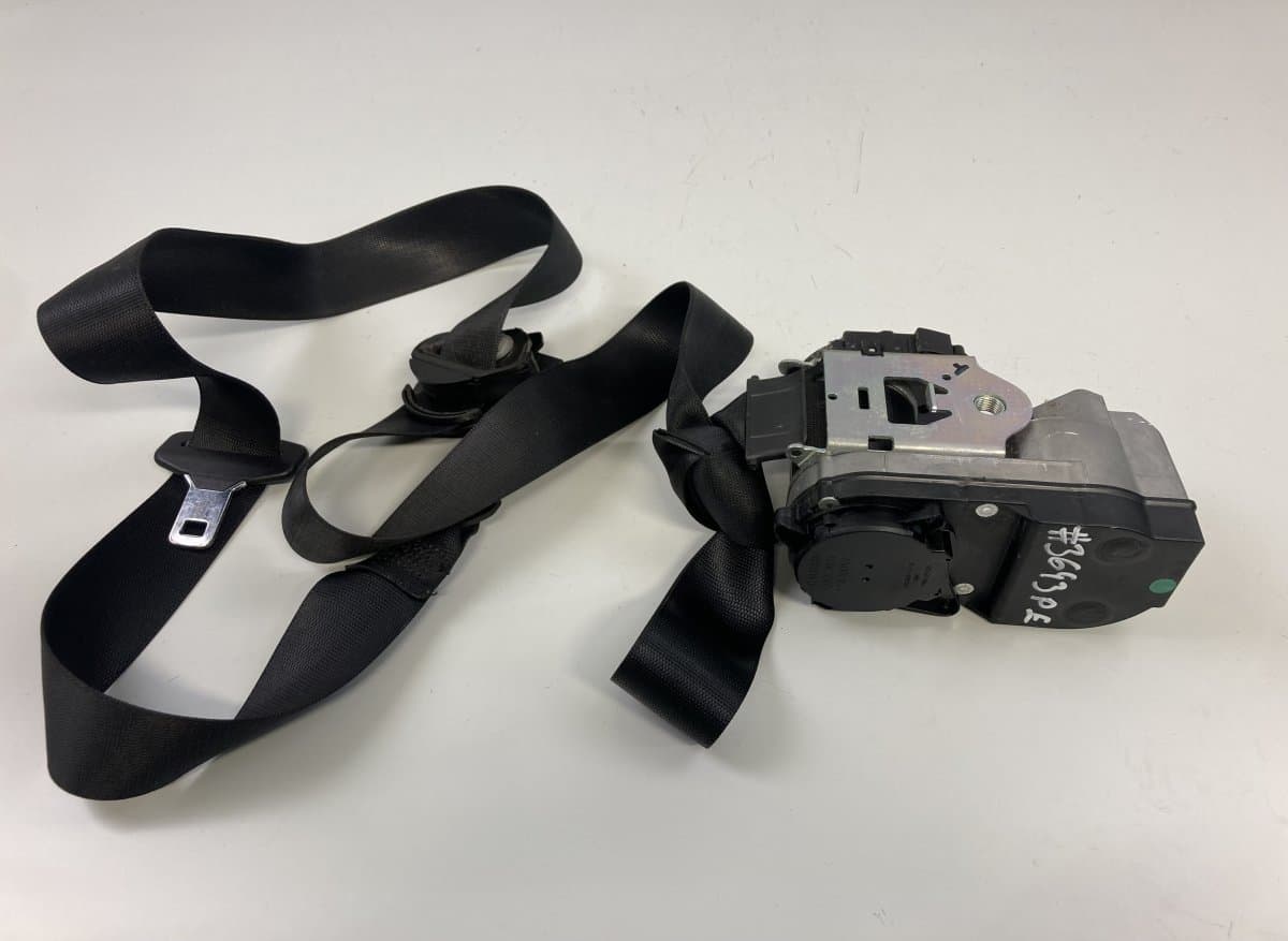 MERCEDES-BENZ A2518603985 33033476A 00063774B Seat Belt Front Right MERCEDES-BENZ ML-CLASS (W164) (2005-2011)