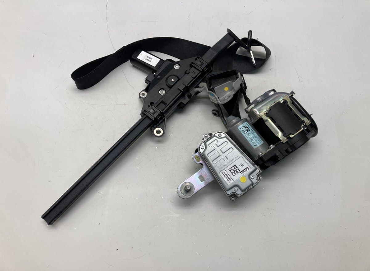 MERCEDES-BENZ 610035800C 7426000902 A2078600282 306035299AC Seat Belt Front Right MERCEDES-BENZ E-CLASS Coupe (C207) (2009-2016)
