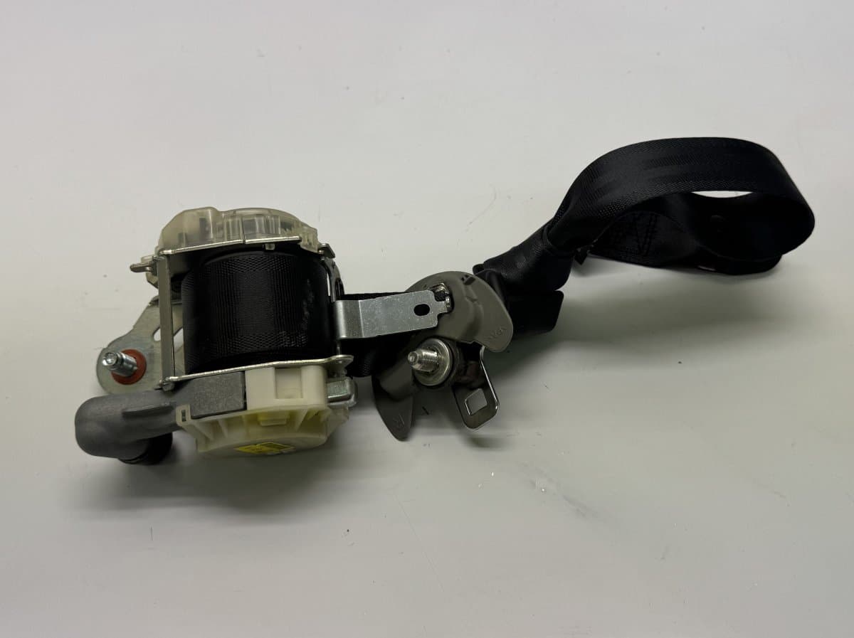 KIA 888202P100VA Seat Belt Front Right KIA SORENTO II (XM) (2009-2015)