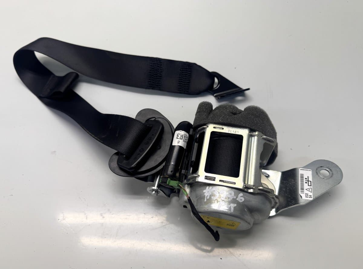 BMW 72117332236 7332236 Seat Belt Rear Right BMW 2 Active Tourer (F45, F46) (2013-2021)